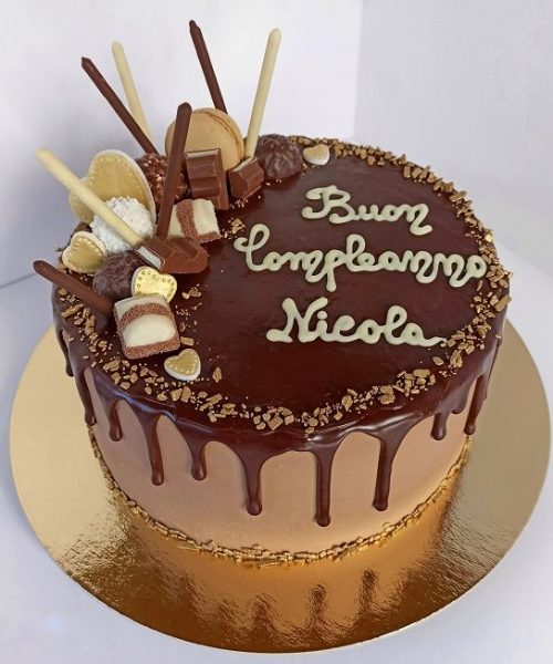 Drip cake al cioccolato @Scatti_Gustosi