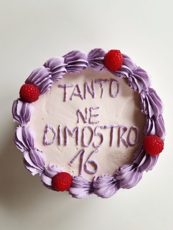 Lambeth Cake personalizzata con scritta - Caramello Salato Lab