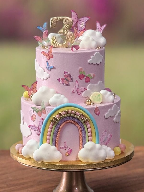 Torta a piani con farfalle Cake Studio Dolci Creativi