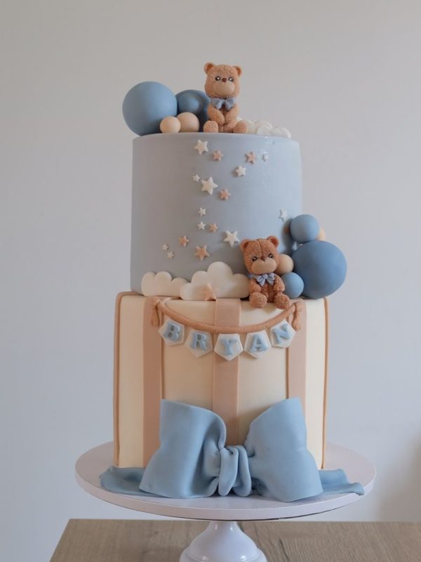 Torta di compleanno a due piani con orsetti e palloncini - Dolci di Brunina - Varese