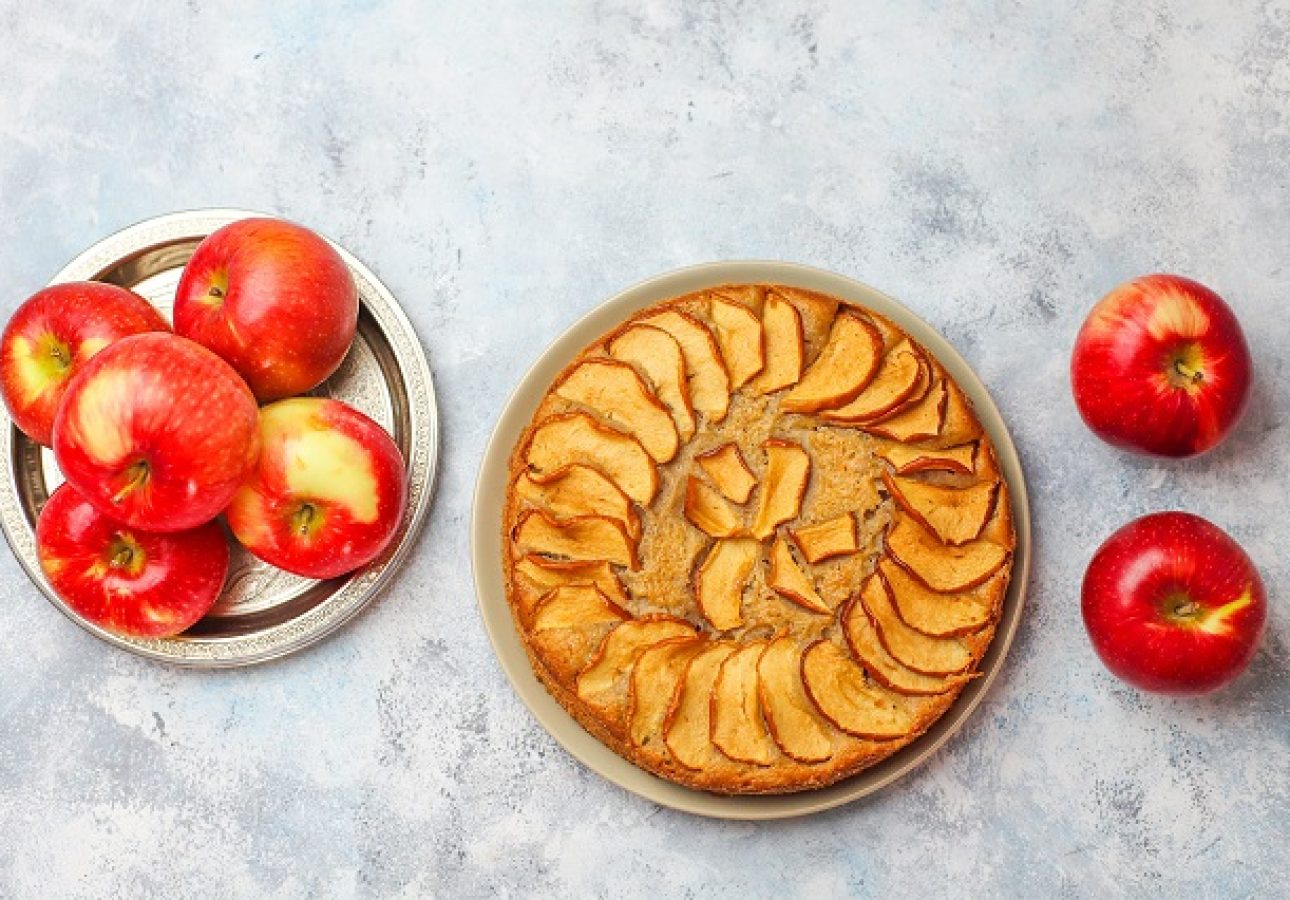 Sweet homemade apple cake with cinnamon